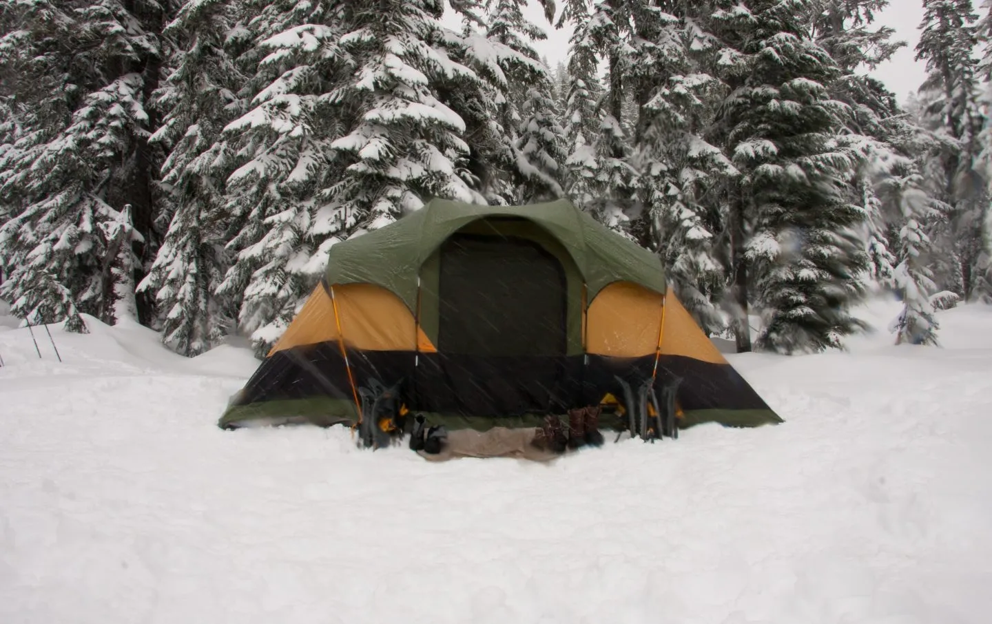 How To Insulate a Tent for Winter Camping - Camping World Blog